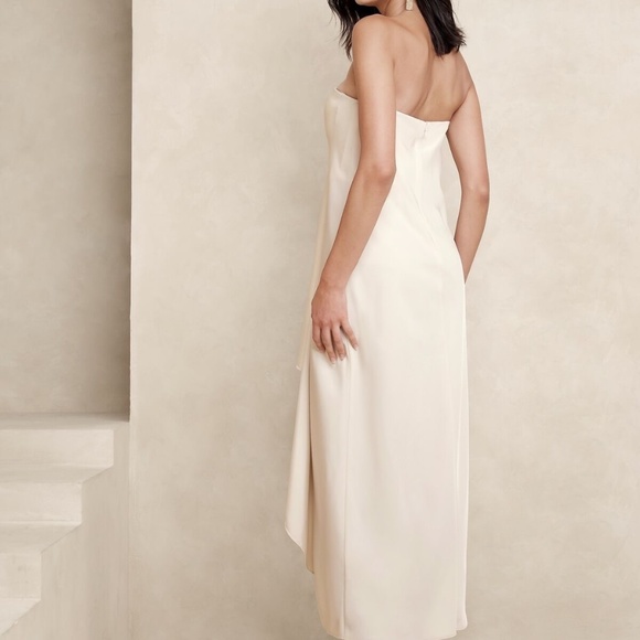 Banana Republic Drape-Front Maxi Dress - Picture 2 of 4